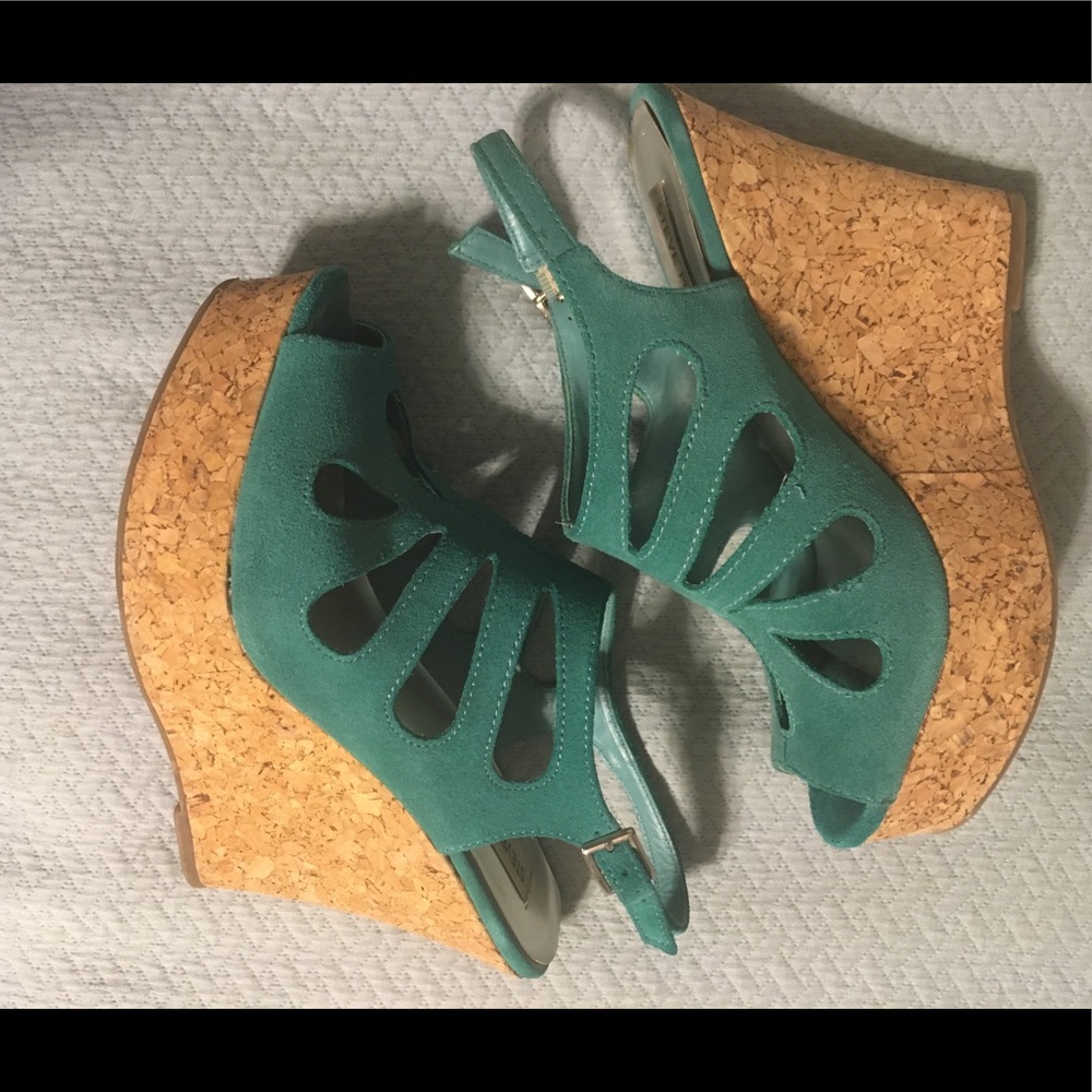 Steve Madden Teal Suede Platform Wedge 7.5